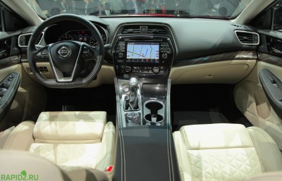 2016-Nissan-Maxima-Interior-01.jpg