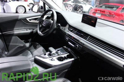 new-Audi-Q7-Interior-49976.jpg