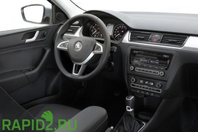 skoda-rapid-spaceback-017.jpg